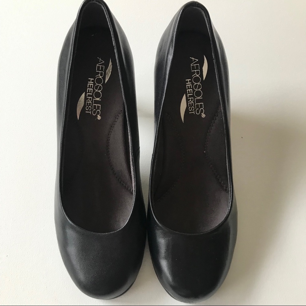 New Aerosoles Major Role Black leather pumps